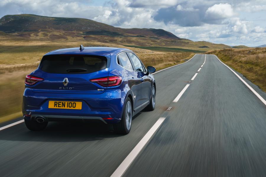  Renault Clio R.S. Line 2019 года  (UK) (фото 19 из 40)